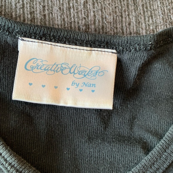 Vintage Y2K Black Tee Top T-shirt Embelished Heart - Picture 8 of 11